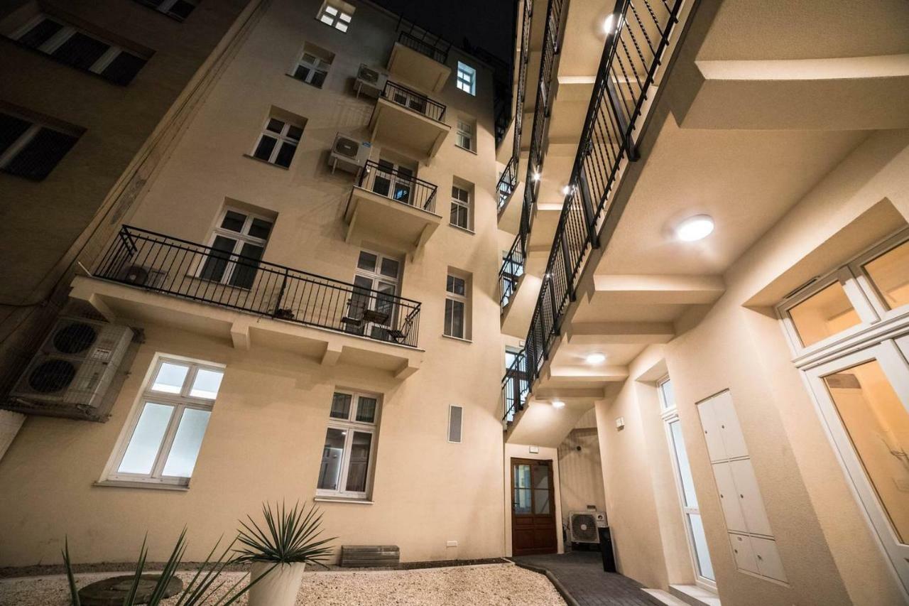 Cracwow Apartment Krasków Exterior foto